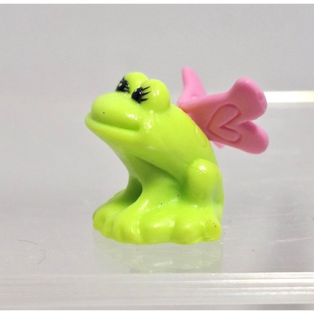 Barbie Fairytopia Frog Enchanted Meadows Figure  Pink Butterfly Wings